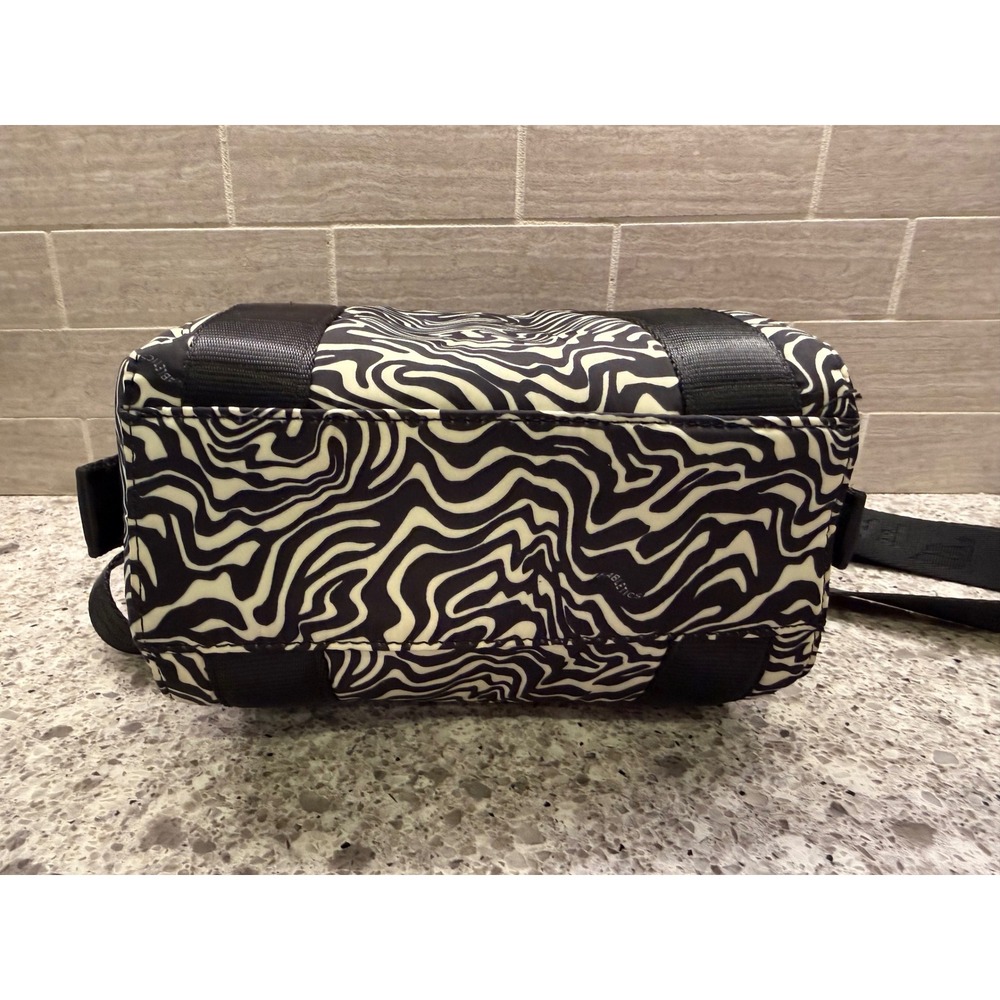 Fabletics Black/White Compact Zebra Print Mini Grip Duffle Bag/Purse/Gym Bag - Picture 7 of 10